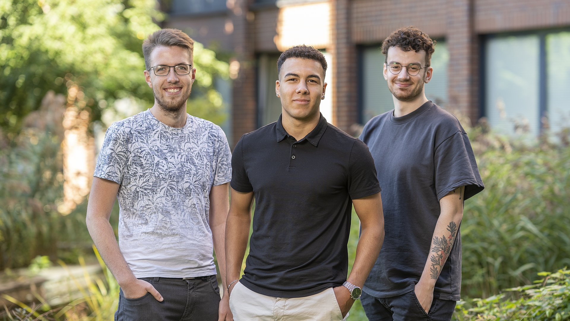 Absolventen des Dualen Studiums der Wirtschaftsinformatik teilen ihre Erfahrungen